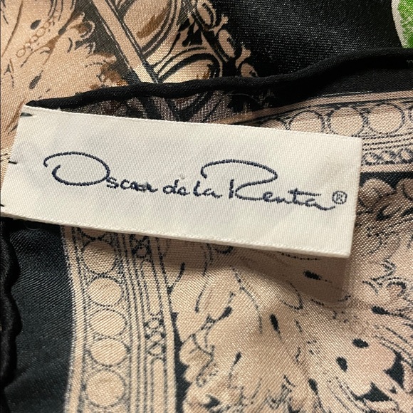 Oscar de la Renta Floral Silk Scarf with Black Border. Vintage - Picture 2 of 7